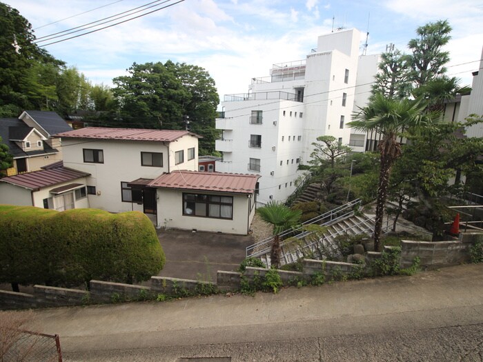 物件内観写真22　(室内からの展望)