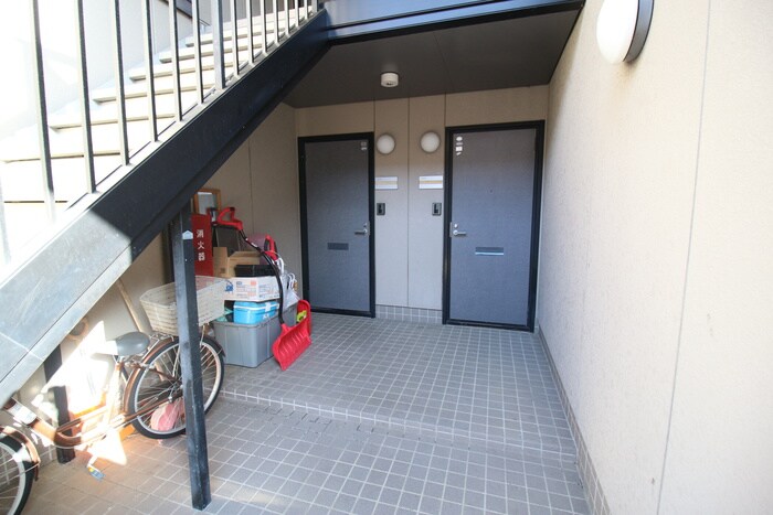 物件外観写真6　(駐輪場)