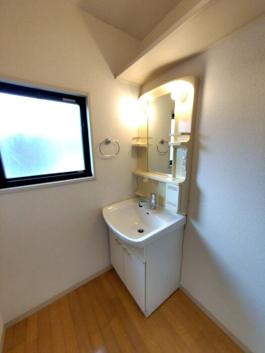 物件内観写真15　(洗面)