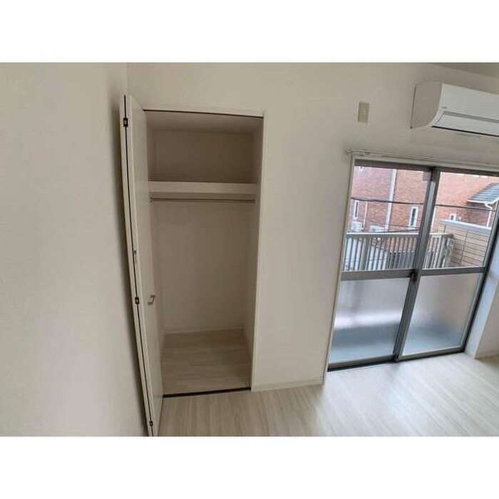 物件内観写真15　(収納)