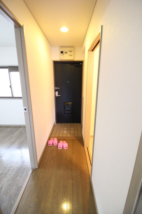 物件内観写真21　(玄関)
