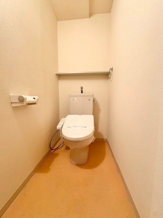 物件内観写真9　(トイレ)