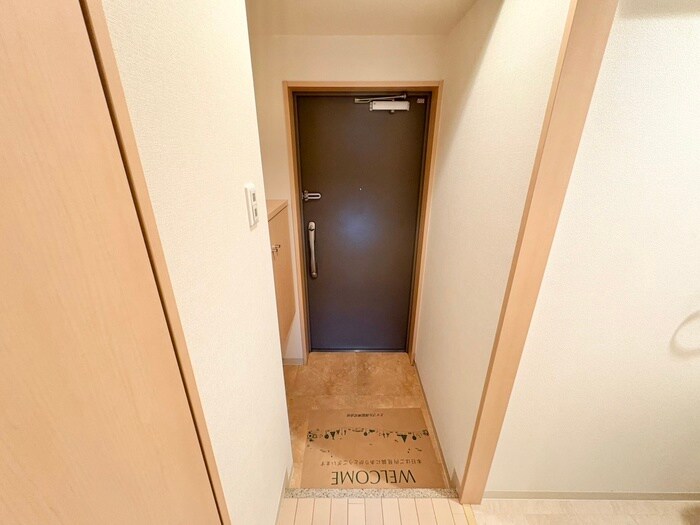 物件内観写真20　(玄関)