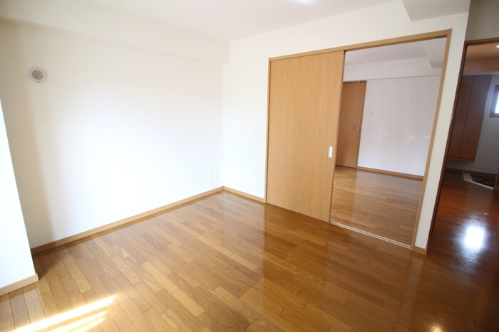 物件内観写真18　(居室)