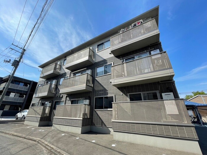 物件外観写真1　(外観写真)