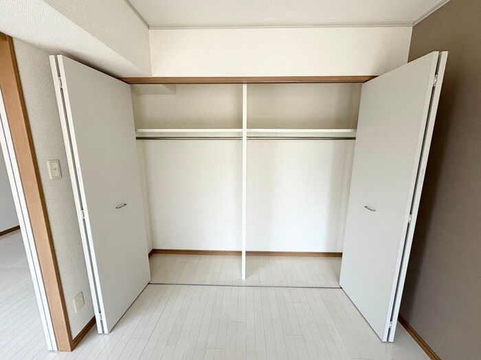 物件内観写真11　(収納)