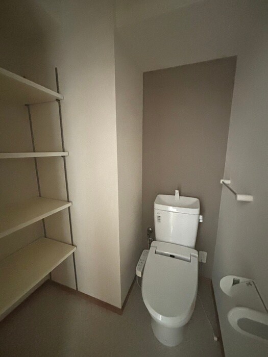 物件内観写真14　(トイレ)