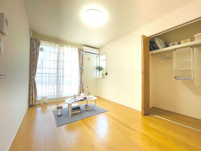 物件内観写真7　(居室)
