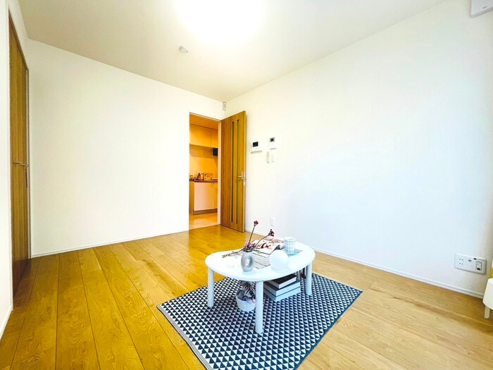 物件内観写真8　(居室)