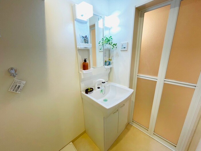 物件内観写真12　(洗面)