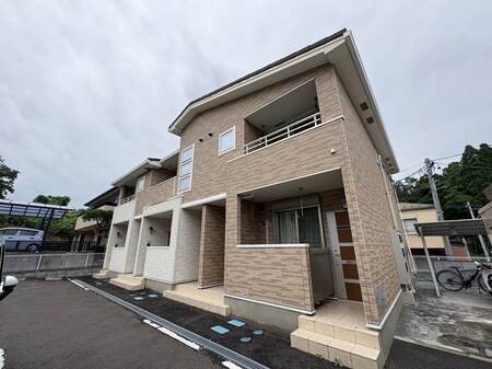 NJ向山外観写真