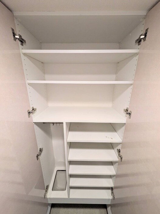 物件内観写真8　(靴箱)