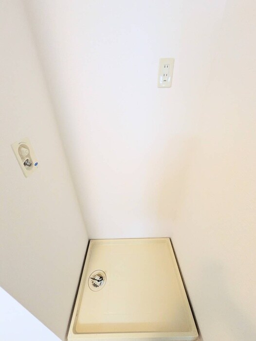 物件内観写真17　(洗濯機置場)