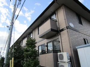 クラレンスホワイトⅠ外観写真
