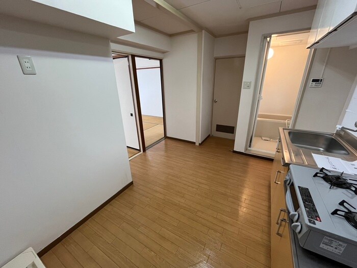 物件内観写真13　(廊下)