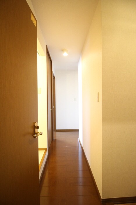 物件内観写真18　(廊下)