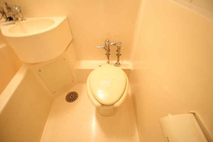 物件内観写真16　(トイレ)