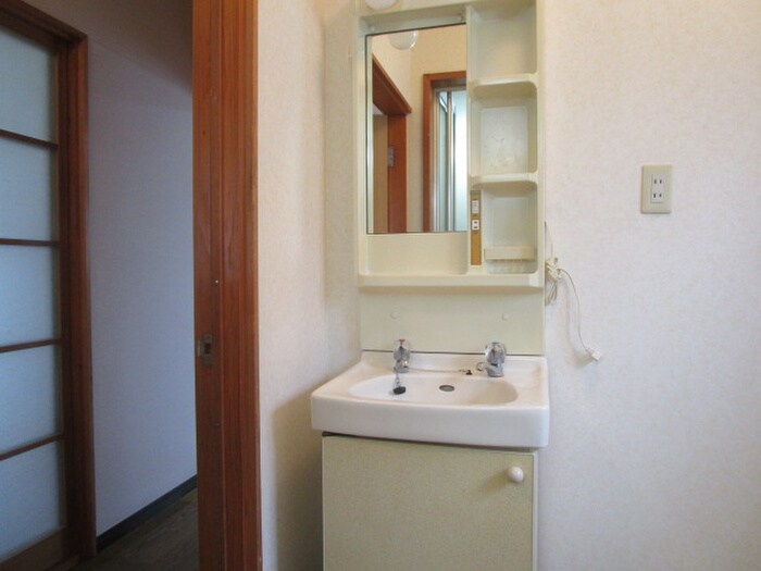 物件内観写真12　(洗面)