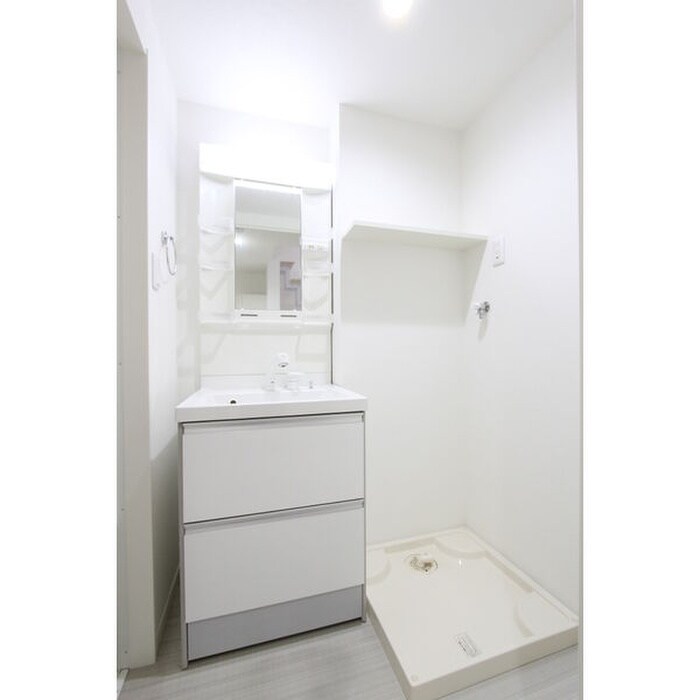 物件内観写真8　(洗面)