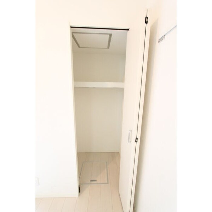 物件内観写真10　(収納)