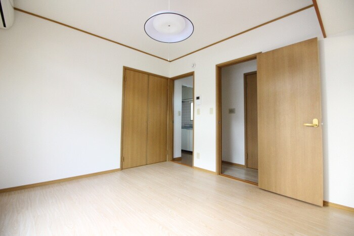 物件内観写真12　(居室)