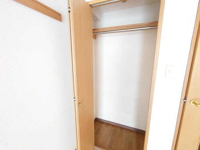 物件内観写真10　(収納)