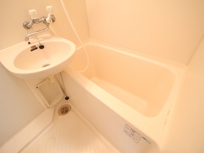 物件内観写真12　(バス／シャワールーム等)