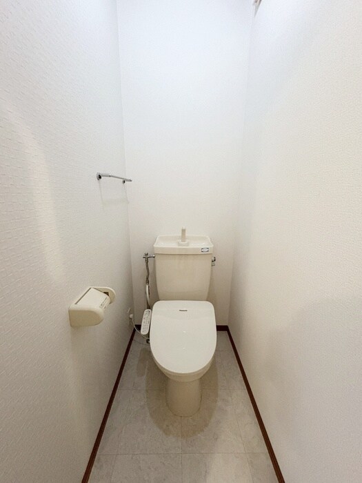 物件内観写真12　(トイレ)