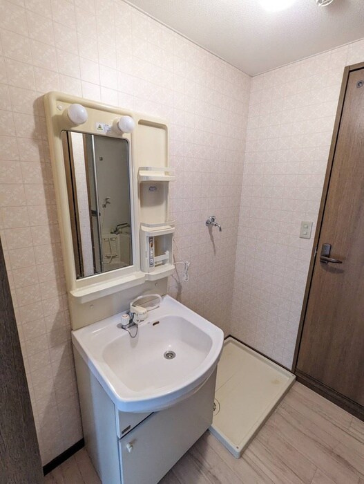 物件内観写真11　(洗面)