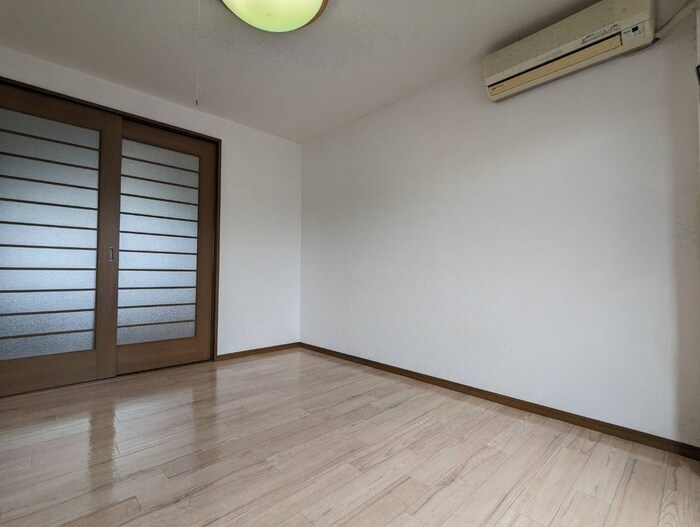 物件内観写真18　(居室)