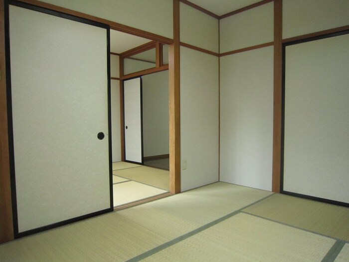 物件内観写真7　(居室)