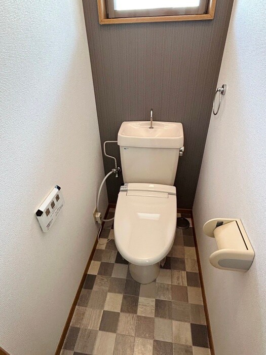 物件内観写真11　(トイレ)