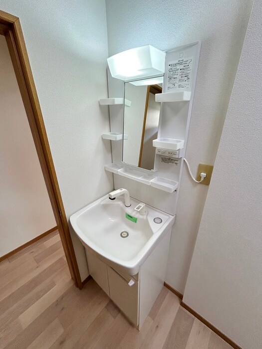 物件内観写真12　(洗面)