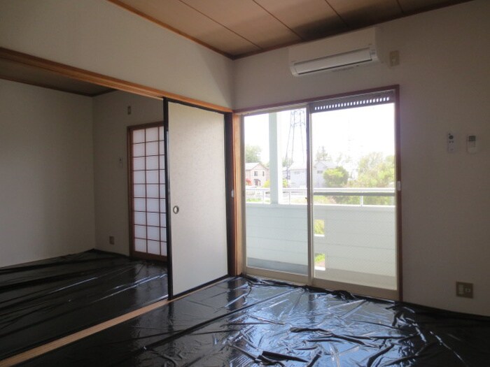 物件内観写真18　(居室)