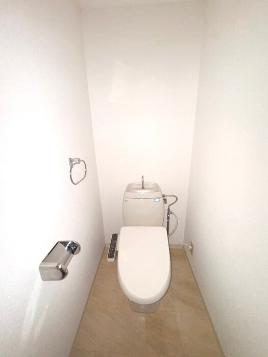 物件内観写真14　(トイレ)