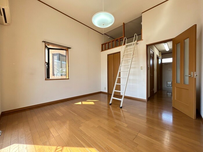 物件内観写真7　(居室)