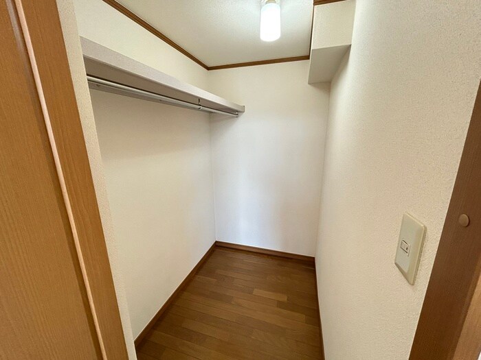 物件内観写真9　(収納)
