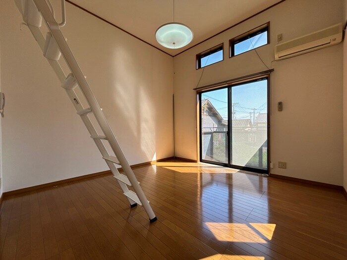 物件内観写真18　(居室)