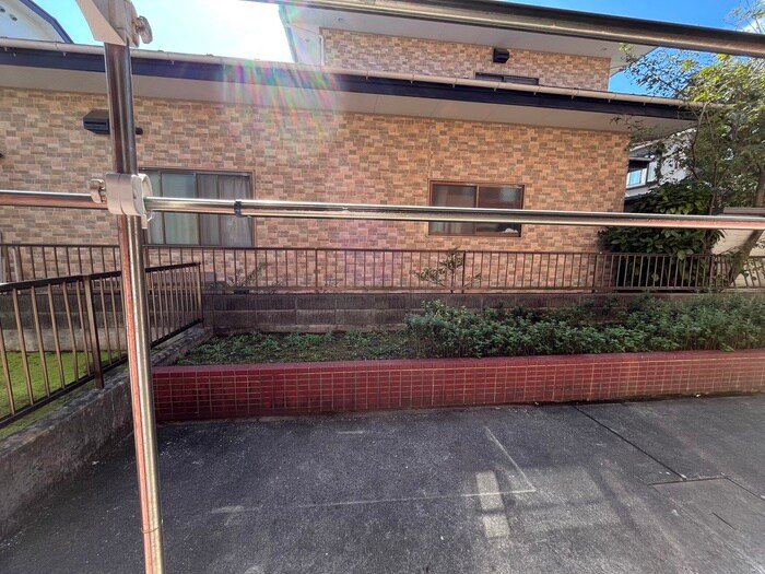 物件内観写真17　(室内からの展望)