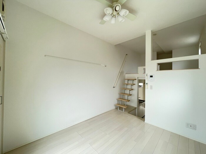 物件内観写真8　(居室)