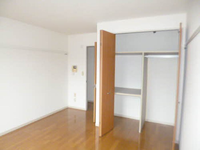 物件内観写真6　(居室)