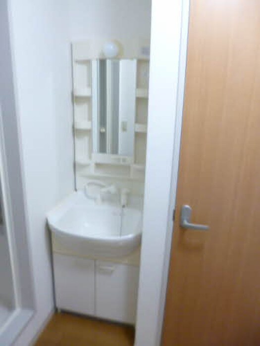 物件内観写真9　(洗面)