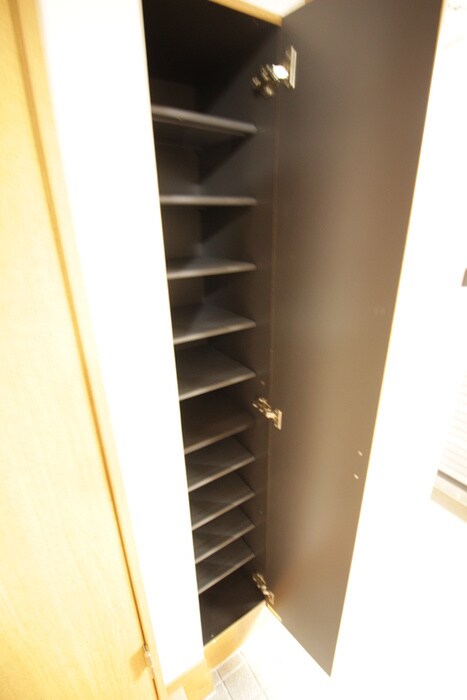 物件内観写真8　(靴箱)