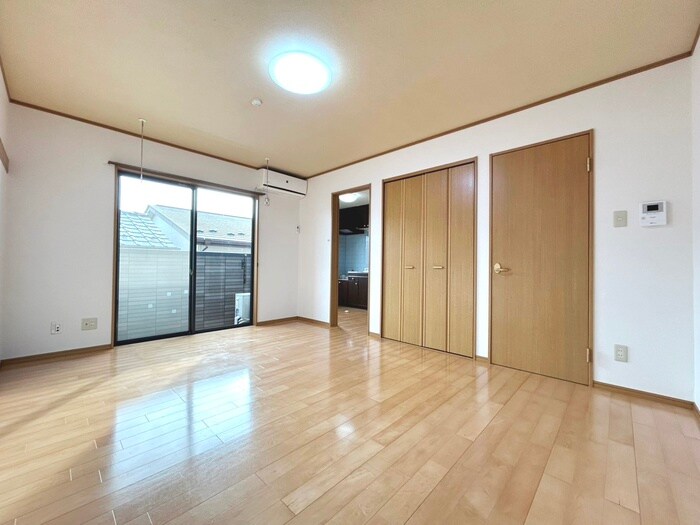 物件内観写真8　(居室)