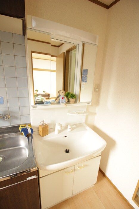 物件内観写真15　(洗面)