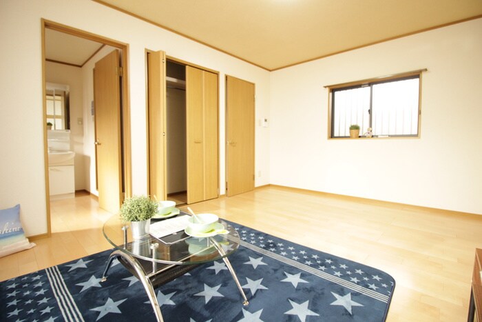 物件内観写真18　(居室)