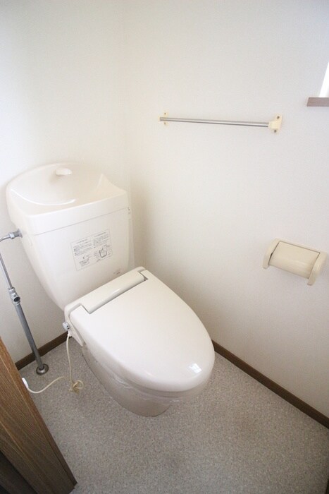 物件内観写真13　(トイレ)