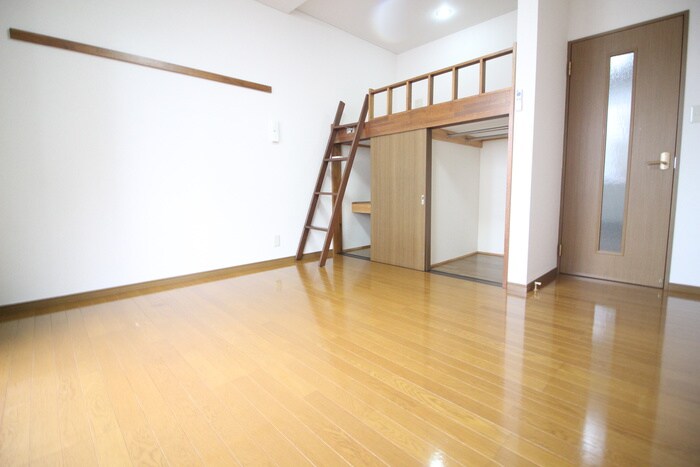 物件内観写真8　(居室)