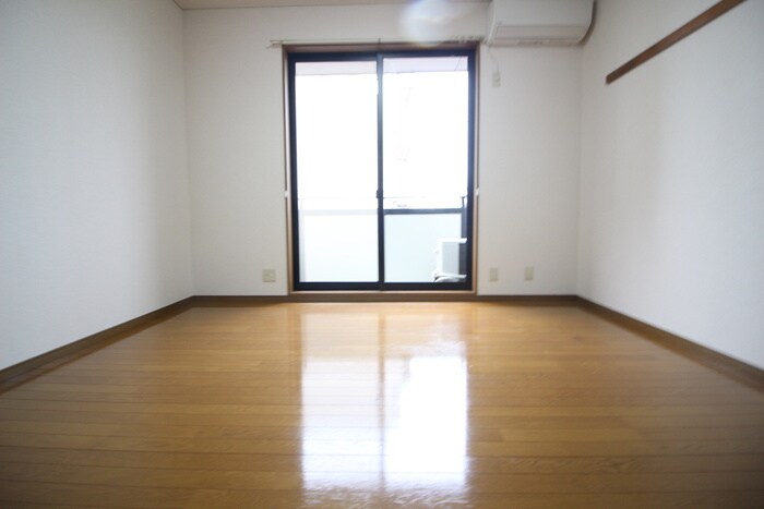 物件内観写真10　(居室)