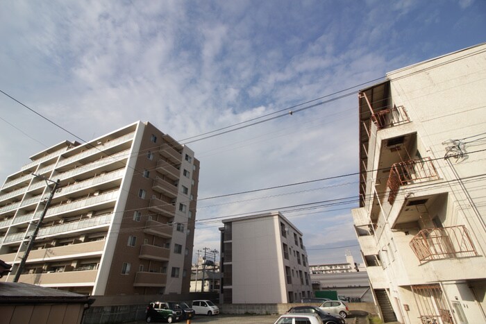 物件内観写真12　(室内からの展望)